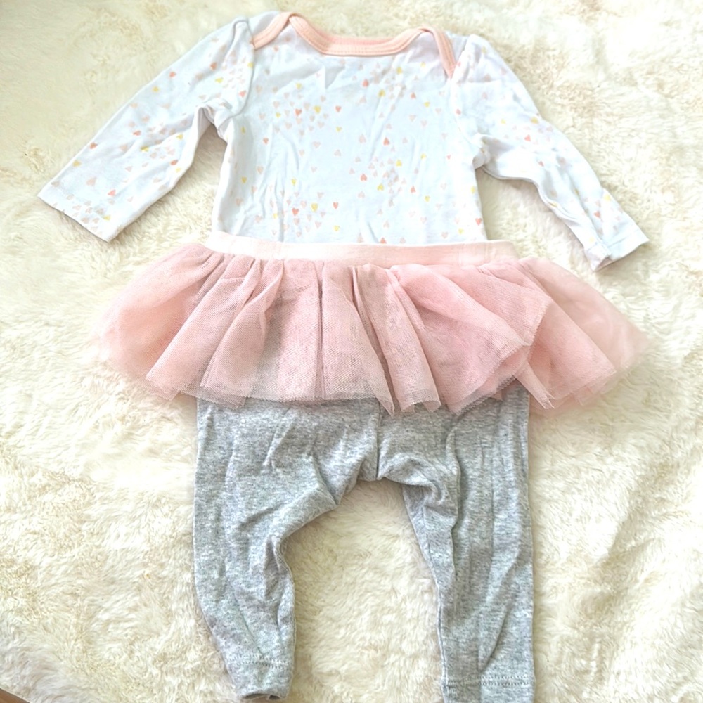 Baby girl 2 piece pink outfit 0-3months